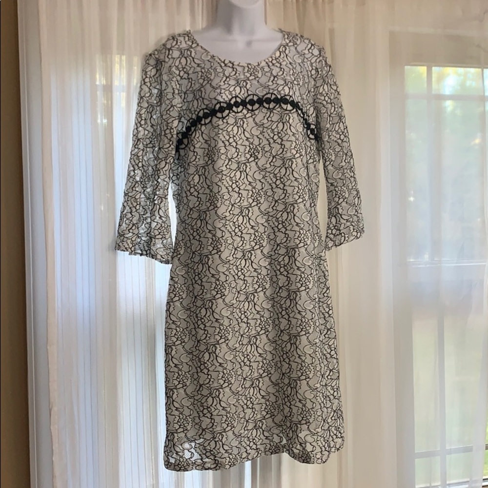 Just Taylor Elegant 3/4 Sleeve Midi Dress